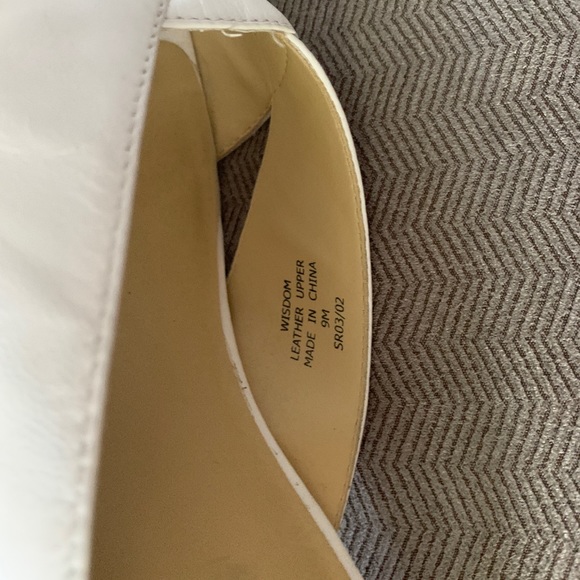 Heels, Wedges, & Ankle Boots! - Picture 7 of 7